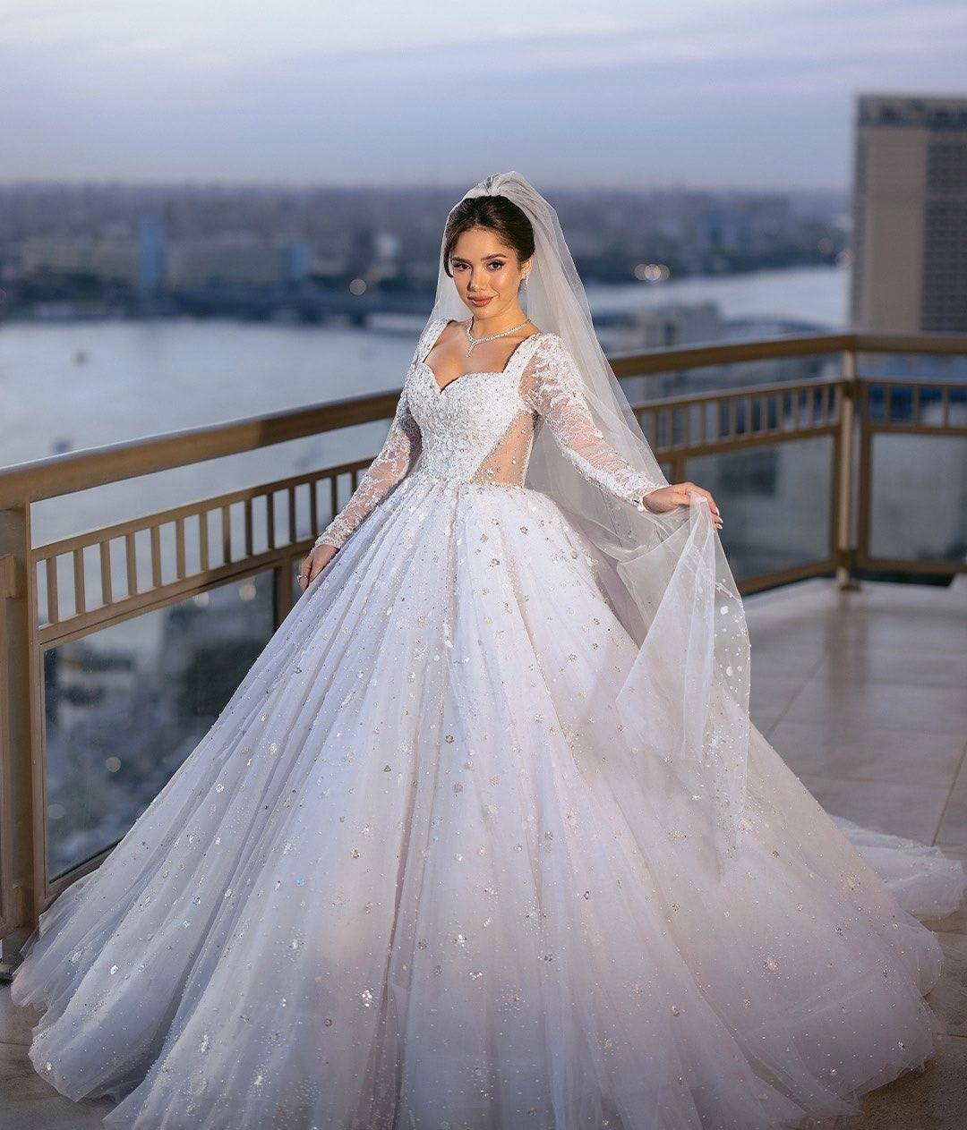 رنا رئيس في تفاعلها الأول على مواقع التواصل بعد زفافها (فيديو)