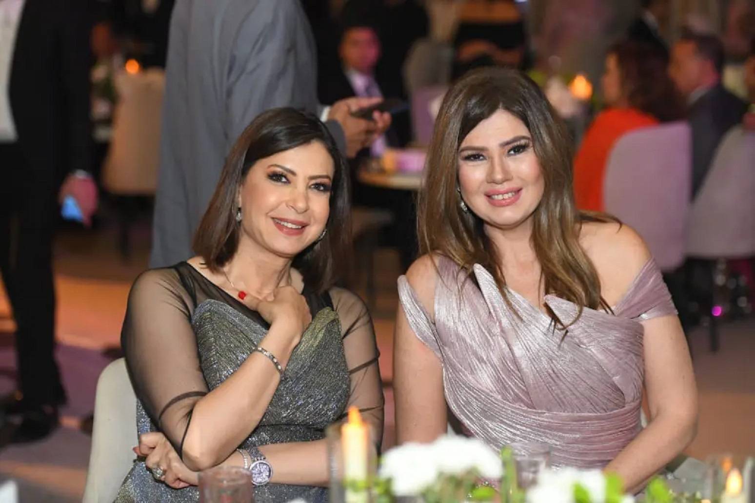 منال سلامة ورانيا فريد شوقي في زفاف ابنة أمل رزق منال سلامة ورانيا فريد شوقي في زفاف ابنة أمل رزق