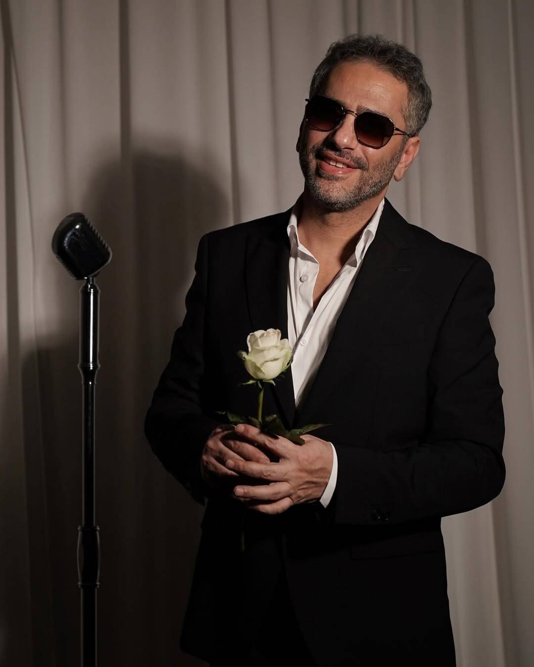 فضل شاكر يحذّر من الحسابات الوهمية... إليكم التفاصيل