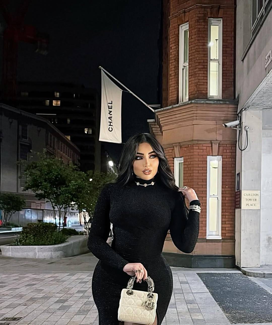 بعد انتقاد زيادة وزنها... دنيا بطمة تتحدّى وتستعرض مفاتنها