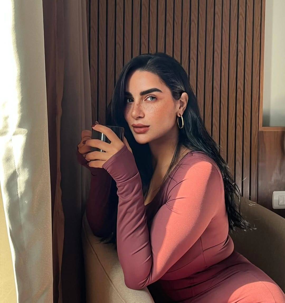 طليق جوري بكر يطالب بإسقاط الحضانة عنها!