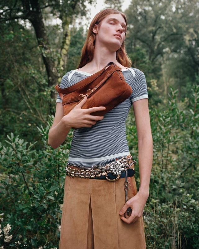 مجموعة حملة Miu Miu L'Été لصيف 2025