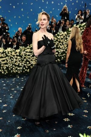 نيكول كيدمان تتألق بمجوهرات من CINDY CHAO في 2025 Met Gala