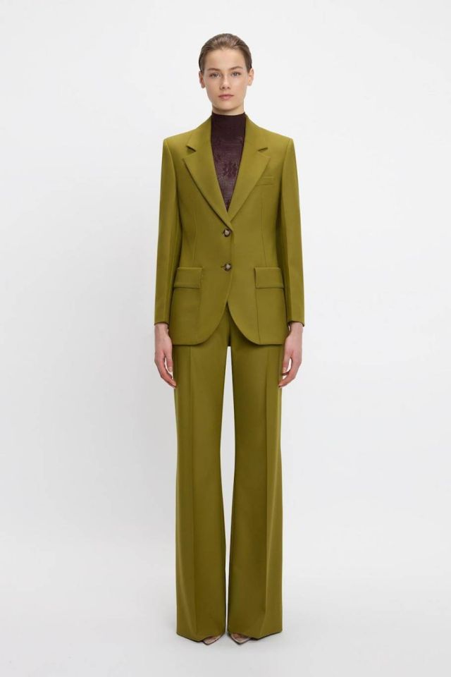 بدلة من فيكتوريا بيكهام Victoria Beckham