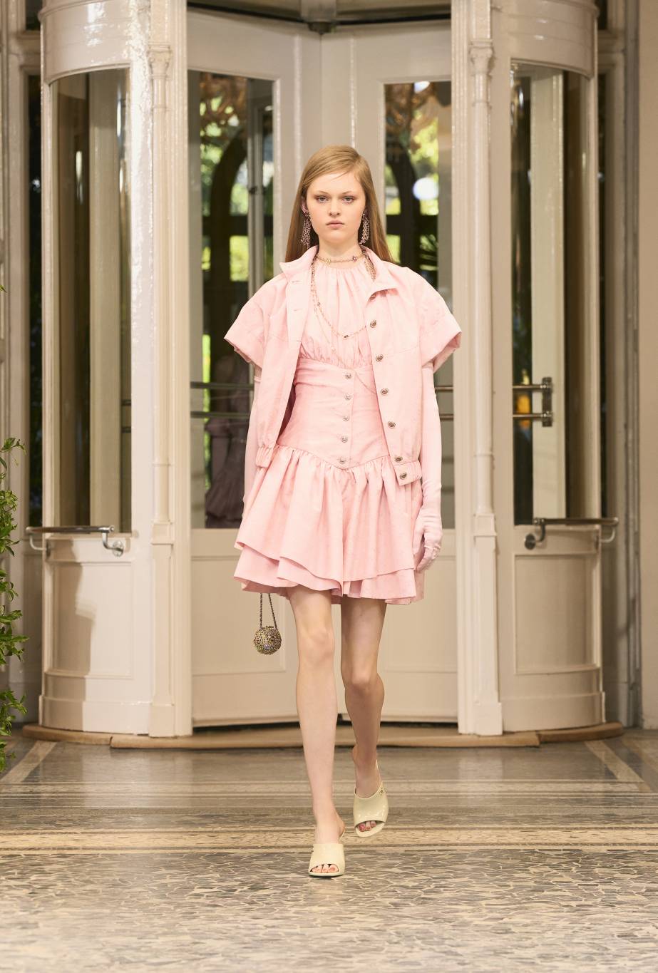 chanel cruise 2025-26 chanel cruise 2025-26