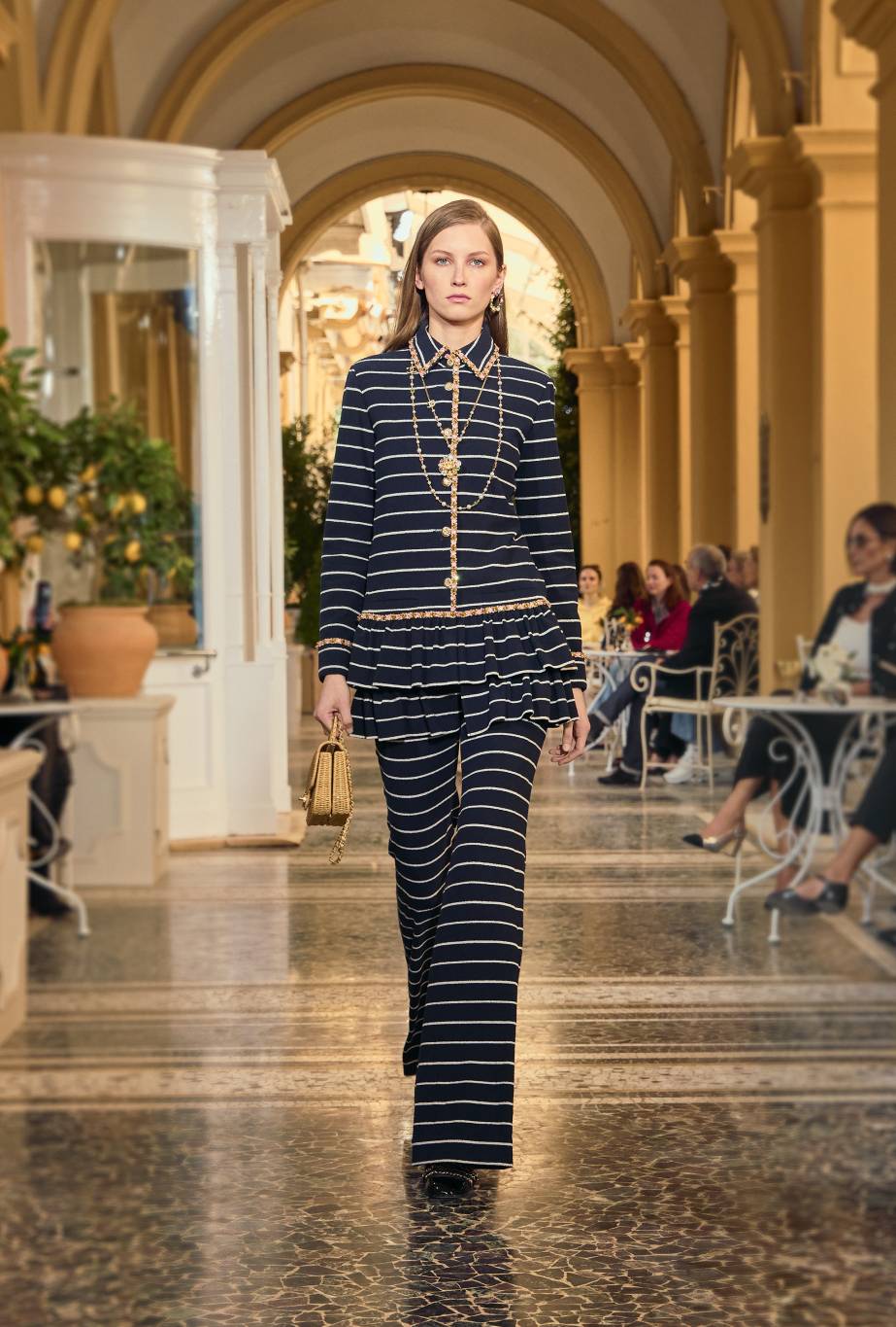 chanel cruise 2025-26 chanel cruise 2025-26