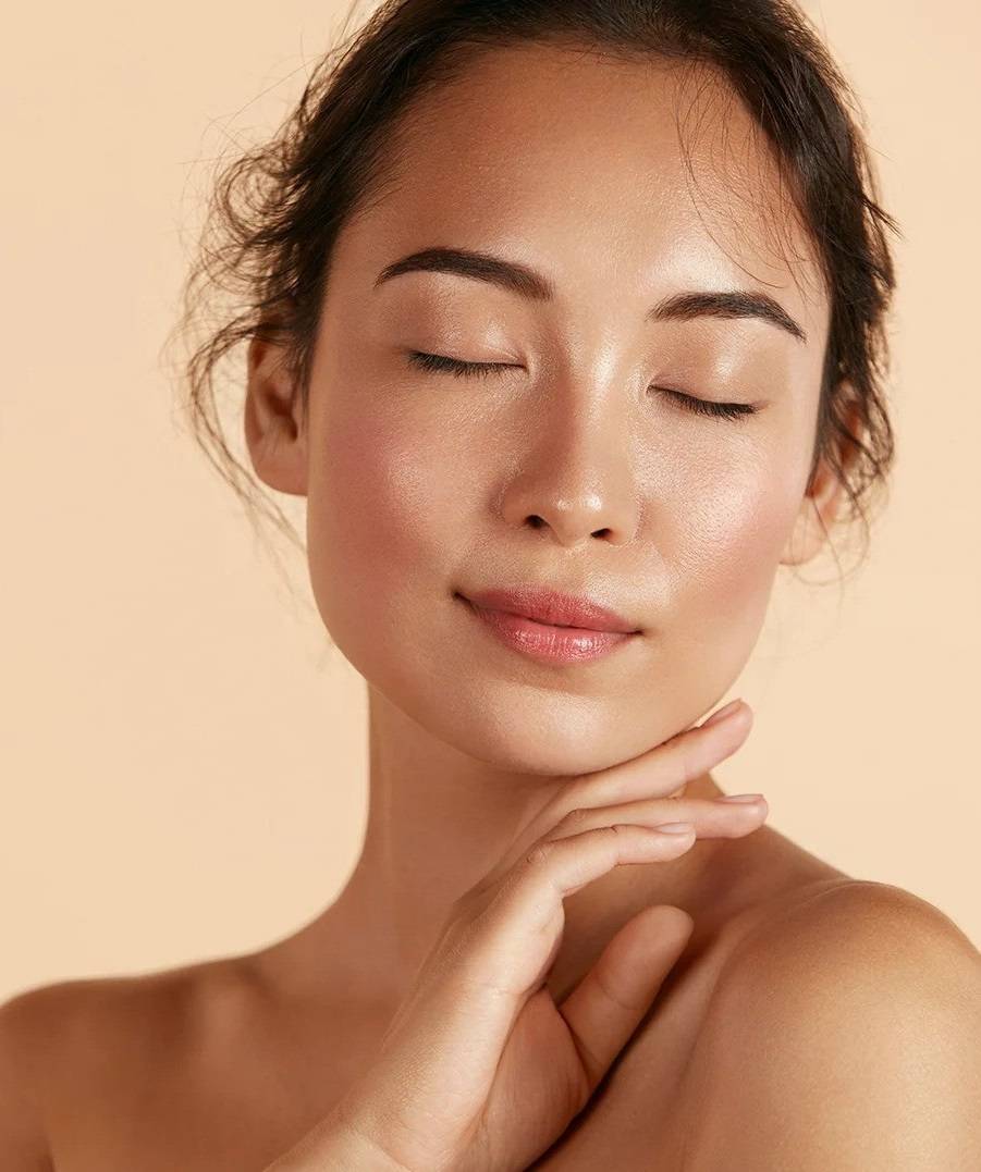 خطوات بسيطة لتطبيق صيحة الـNatural Makeup