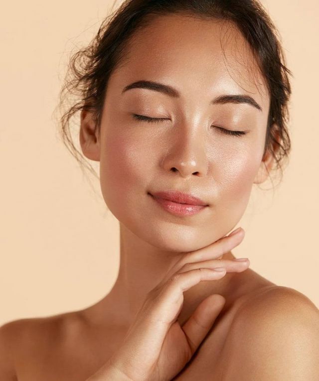 خطوات بسيطة لتطبيق صيحة الـNatural Makeup