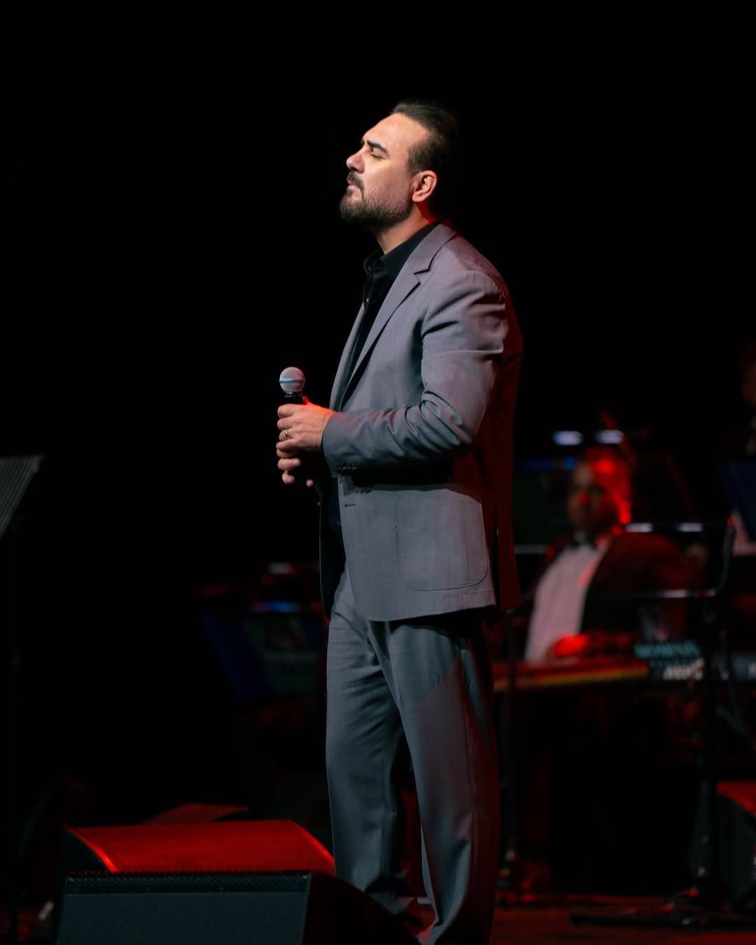 ابن وائل جسّار يلفت الأنظار بوسامته... تعرّفوا إليه