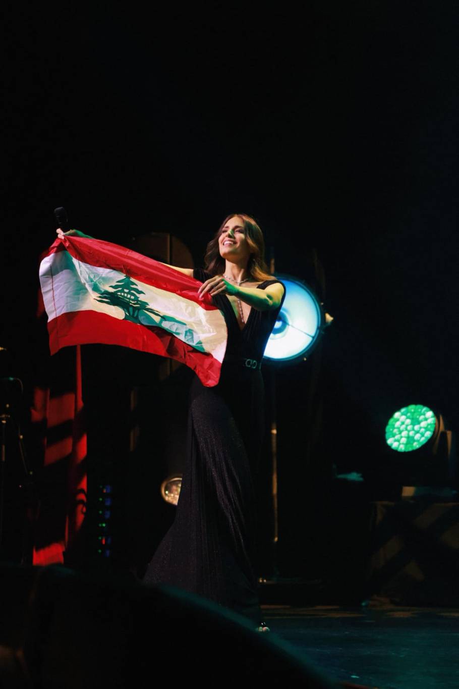 هبة طوجي هبة طوجي