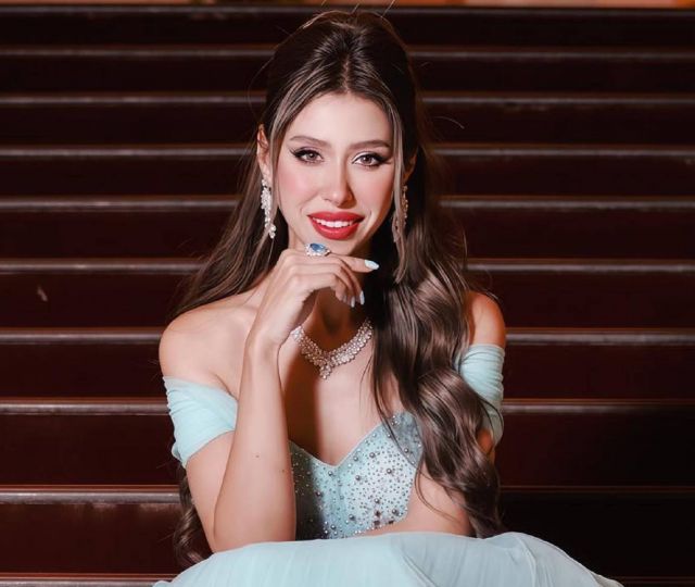 إيناس عز الدين