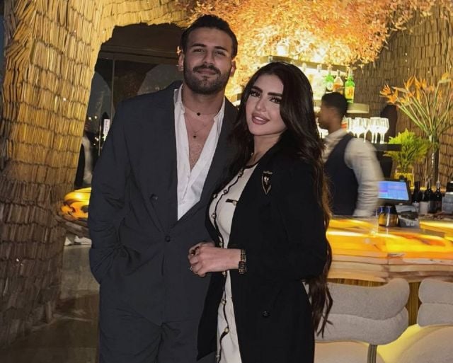 مسلم يشن هجوماً على مصطفى كامل من فوق فراش المرض | مجلة لها