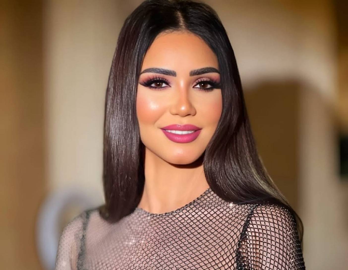إيناس عز الدين إيناس عز الدين