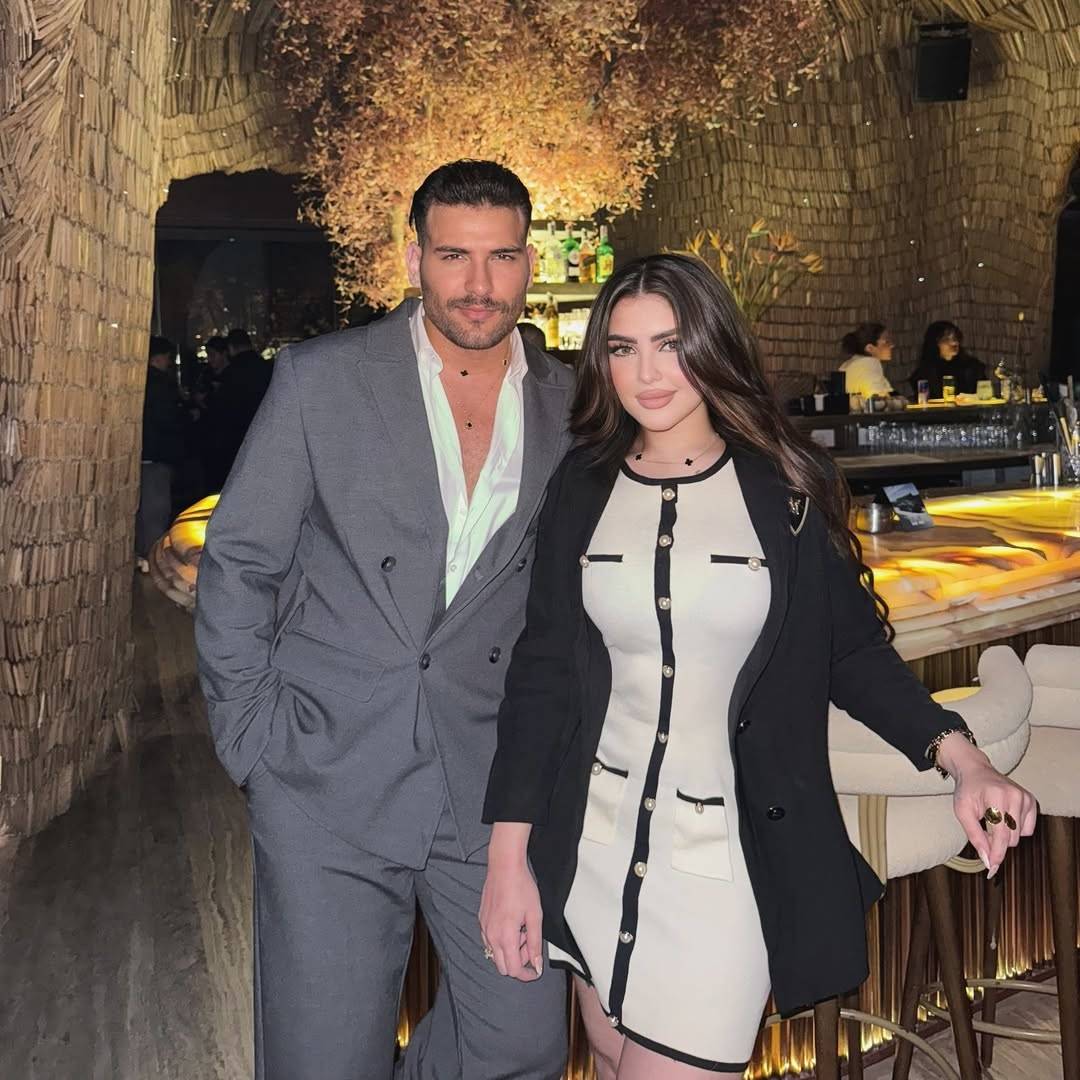 مسلم يشن هجوماً على مصطفى كامل من فوق فراش المرض