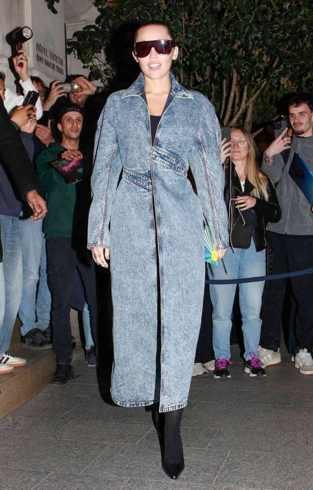 مايلي سايرس   