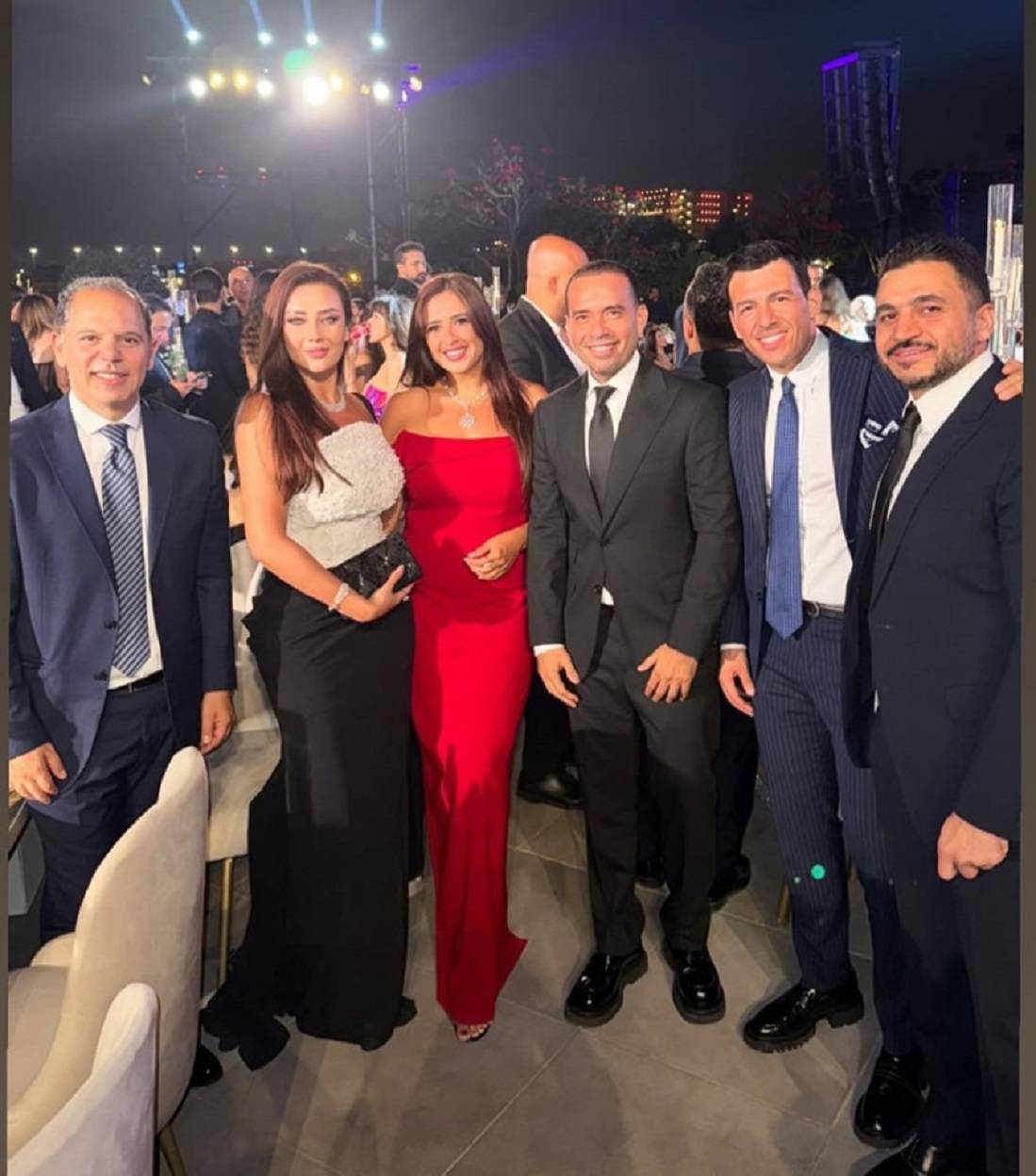 ياسمين عبد العزيز مع رضوى الشربيني ورامي إمام في زفاف منة القيعي ياسمين عبد العزيز مع رضوى الشربيني ورامي إمام في زفاف منة القيعي