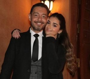 أحمد زاهر يطلب الدعاء لابنته ملك بعد وعكتها الصحيّة