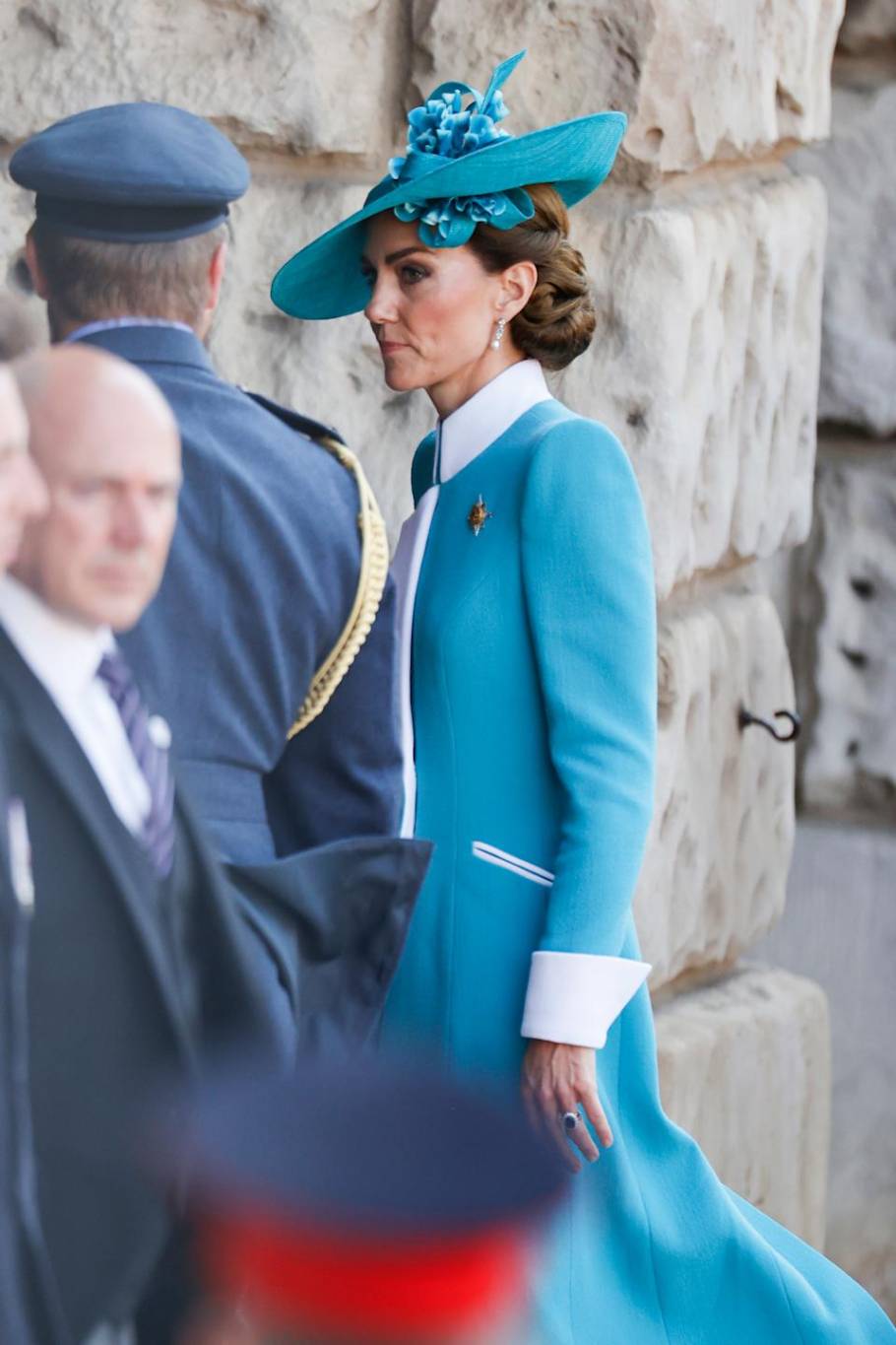 كيت ميدلتون تُحاكي الأميرة ديانا بإطلالة احتفالية الألوان 2025