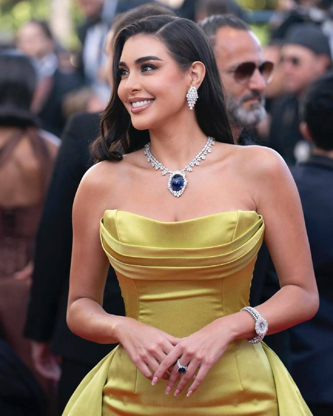 ياسمين صبري تكشف تفاصيل لقائها بنجمة بوليوود (فيديو)