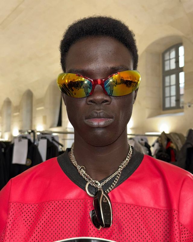 BALENCIAGA FALL 25 LAMBORGHINI FOCUS