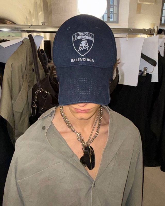 BALENCIAGA FALL 25 LAMBORGHINI FOCUS