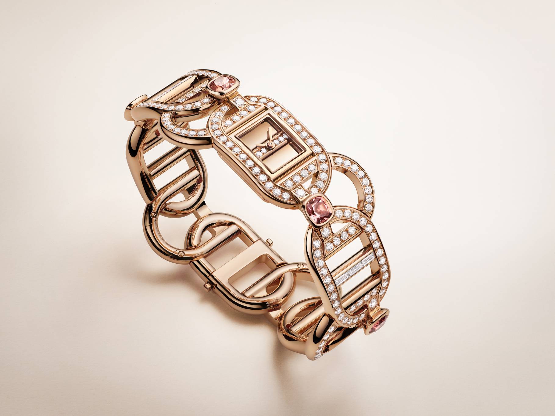 ساعة Maillon Libre من Hermès Timepieces بعدسة Joel Von Allmen ساعة Maillon Libre من Hermès Timepieces بعدسة Joel Von Allmen