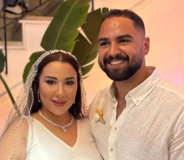 أسماء شريف منير تعلن زواجها ووالدها يوجه رسالة لزوجها