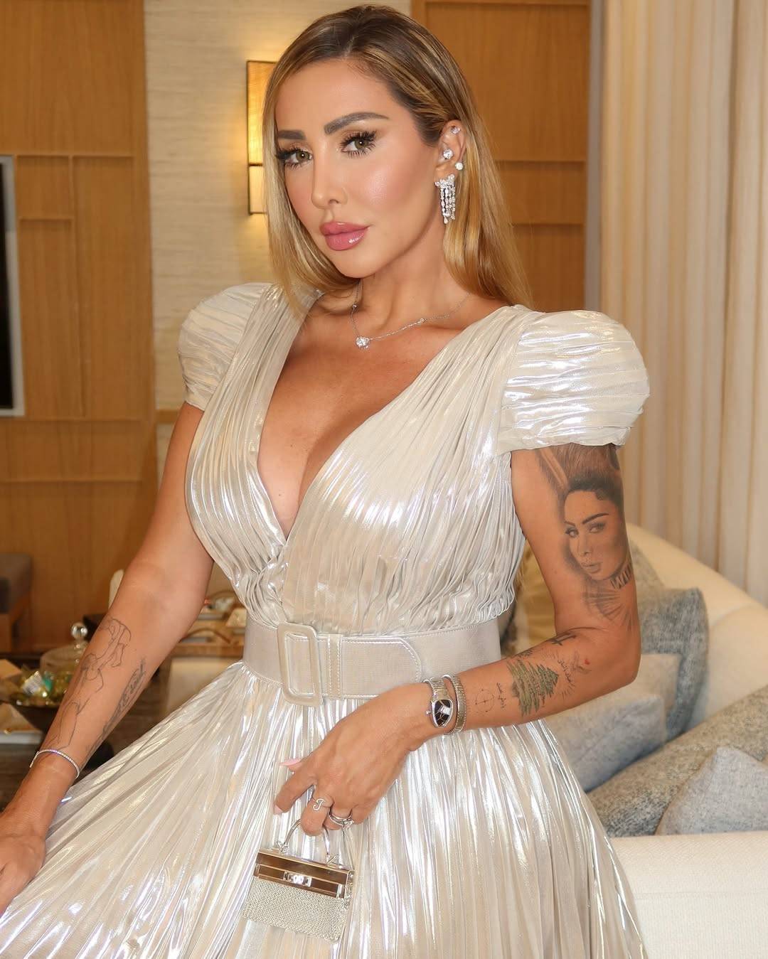 جويل مردينيان تُثير الجدل بتصريحاتها عن زوجها وإنجاب الأطفال (فيديو)