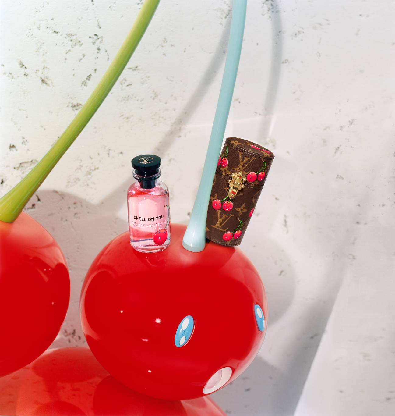 LOUIS VUITTON x MURAKAMI CHAPTER LOUIS VUITTON x MURAKAMI CHAPTER