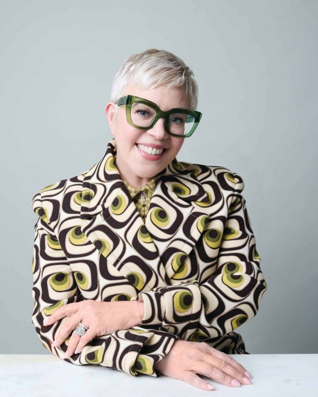 مصممة الأزياء والديكور الحائزة على أربع جوائز أوسكار كاثرين مارتن