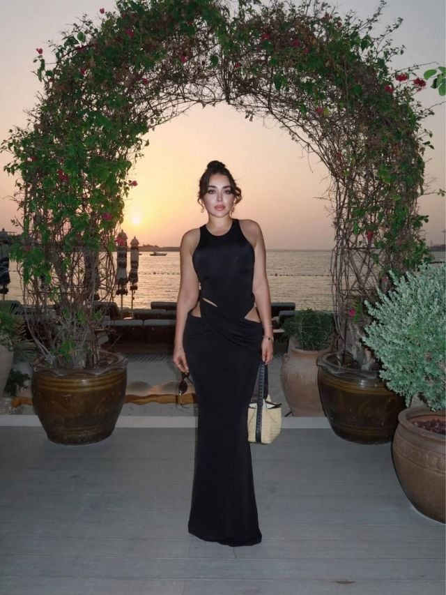 هيا مرعشلي بفستان جريء باللون الأسود 