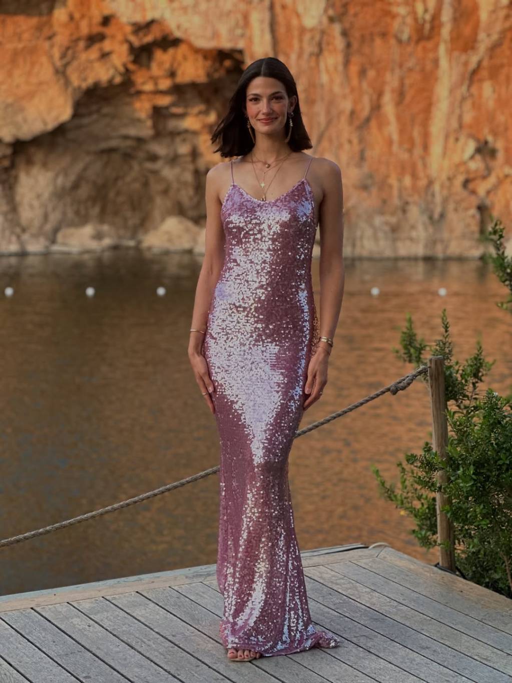 تارا عماد


