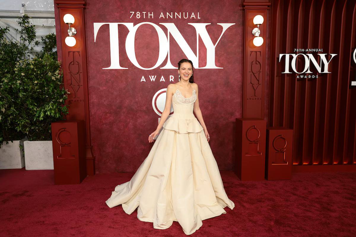 إطلالات النجمات في 2025 Tony Awards... سحر الأناقة والفخامة
