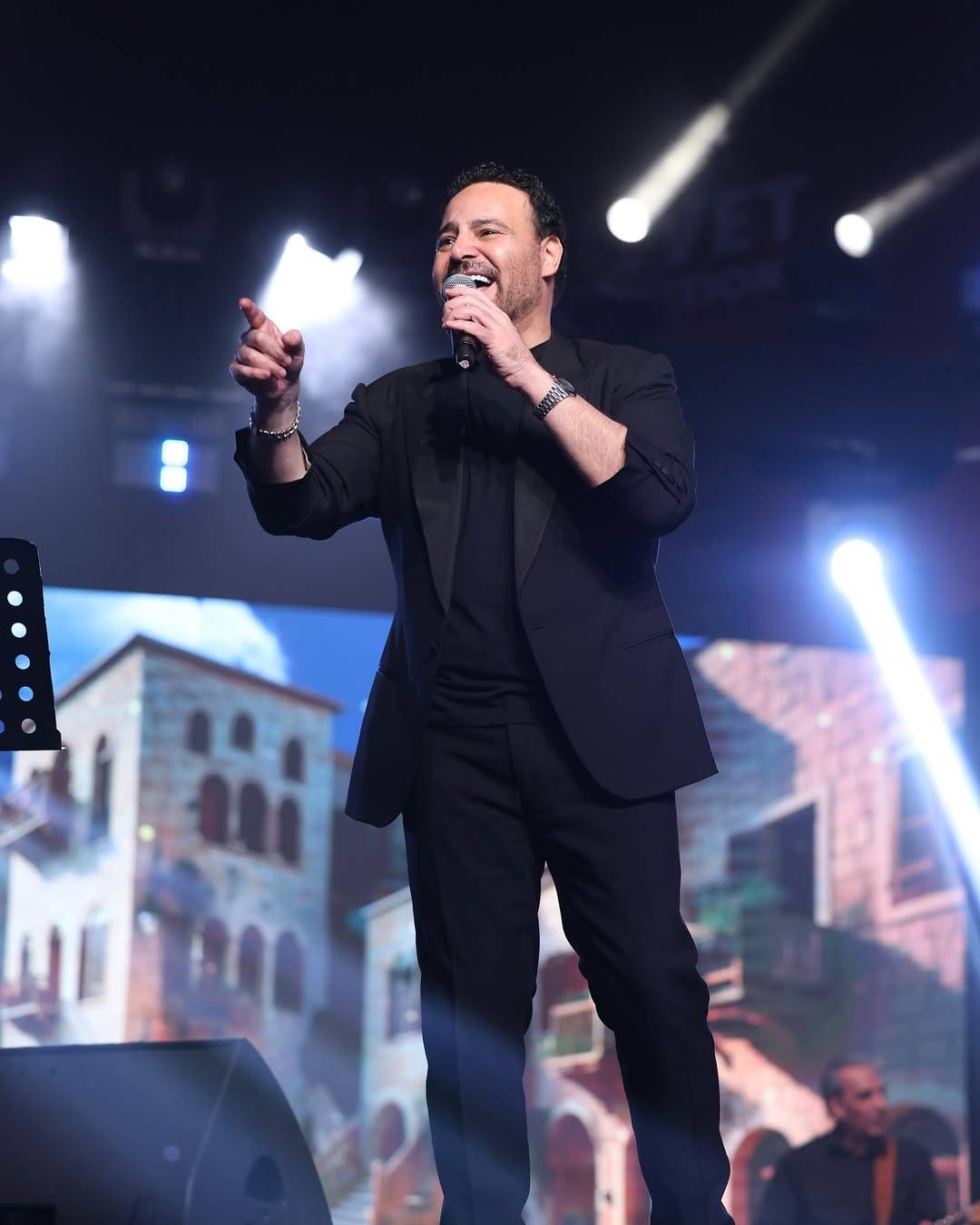 عاصي الحلاني يعلّق للمرة الأولى على طلاق ابنته