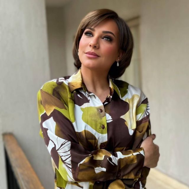 سلاف فواخرجي تستعرض موهبة ابنها وتفاجئ الجميع (فيديو)