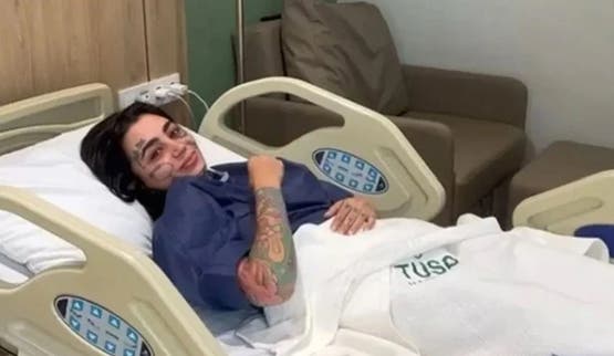 تفاصيل وفاة مطربة شهيرة خلال إجراء عملية تجميل!