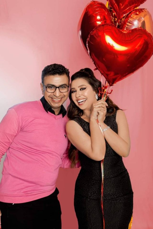 إيناس عز الدين وزوجها أحمد قمر