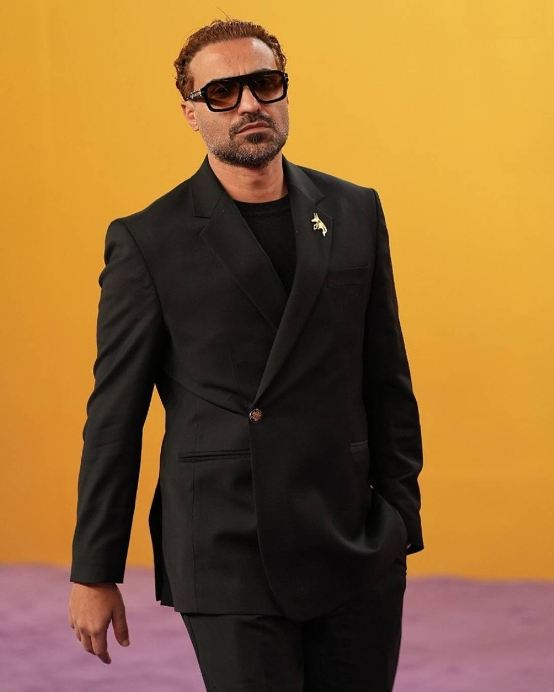 أحمد فهمي يكشف حقيقة خطوبته لنصف فتيات مصر (فيديو)