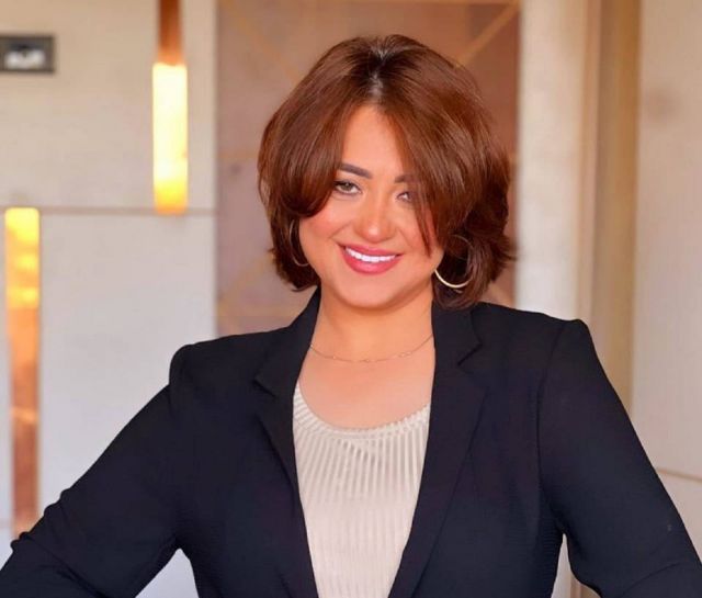 مروة عبد المنعم تدافع عن مها الصغير بعد أزمة اللوحات المسروقة