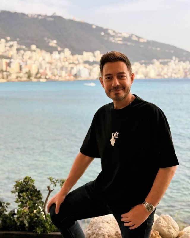 أحمد زاهر يعلّق على فوزه بجائزة 