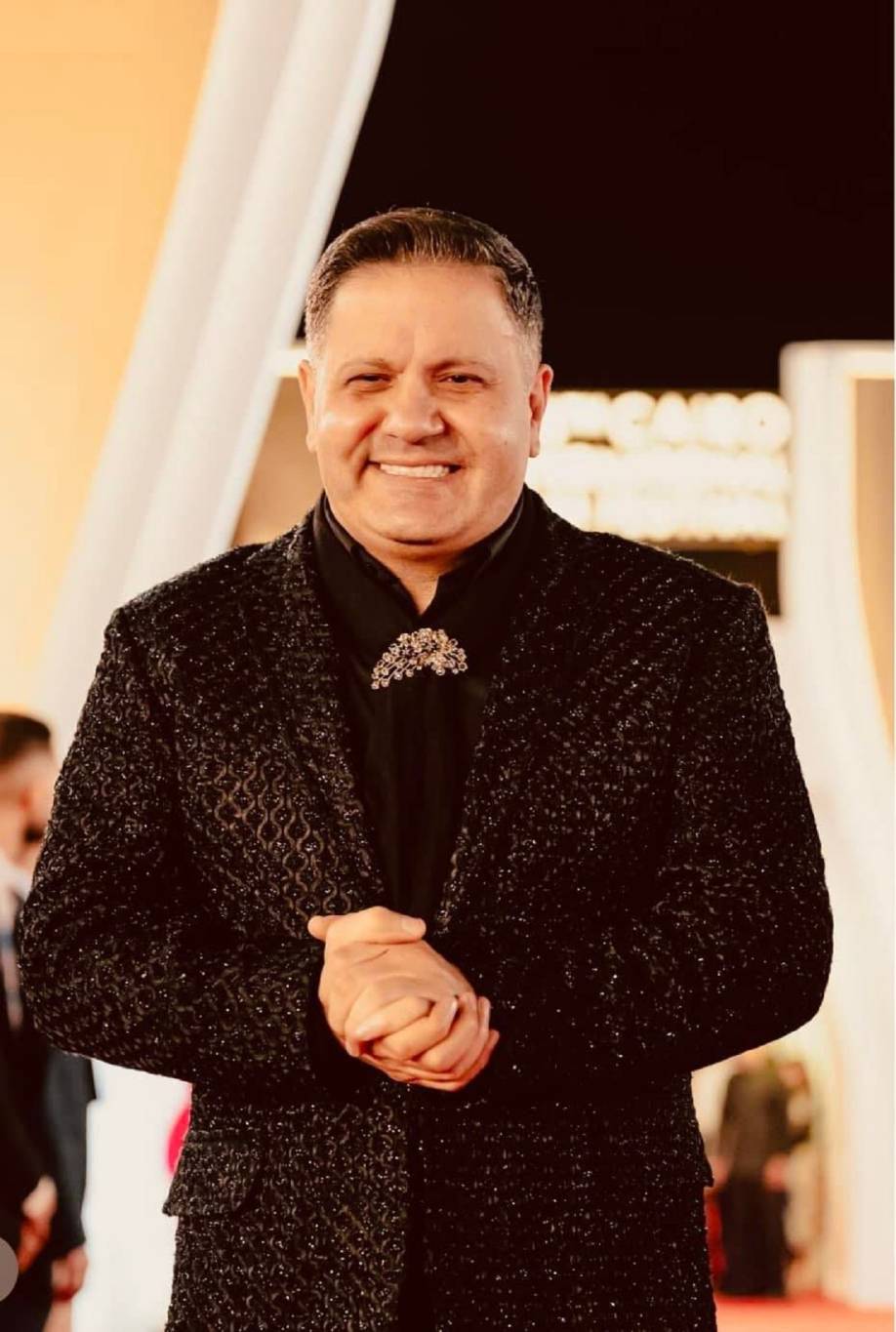 إدوارد يبكي ويكشف أصعب لحظات حياته وكواليس مرضه (فيديو)