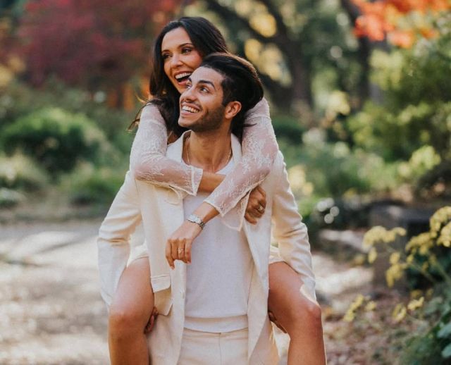 مينا مسعود وخطيبته