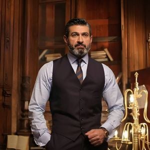 ياسر جلال يمازح هذه النجمة بطريقة عفوية (فيديو)