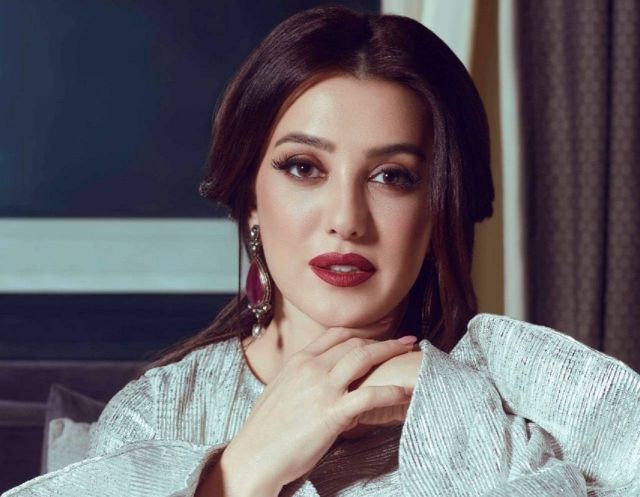 كندة علوش تشوّق الجمهور لأحدث أعمالها