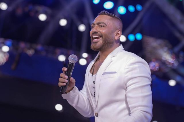 تامر حسني يثير الجدل على مواقع التواصل بسبب فيديو مع موديل (فيديو) تامر حسني يثير الجدل على مواقع التواصل بسبب فيديو مع موديل (فيديو)
