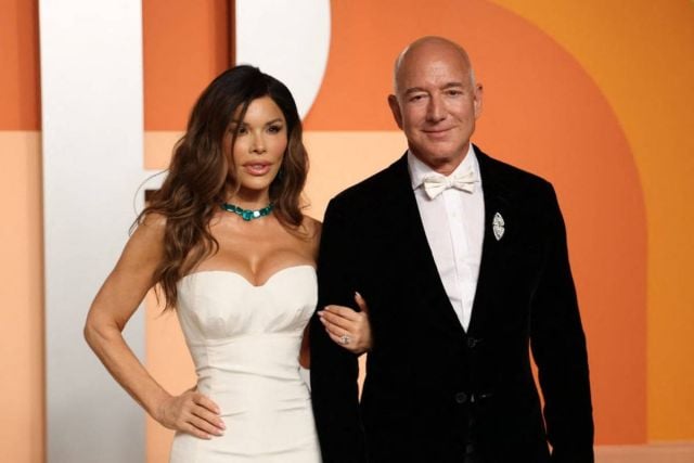 جيف بيزوس ولورين سانشيز بفستان Dolce & Gabbana جيف بيزوس ولورين سانشيز بفستان Dolce & Gabbana
