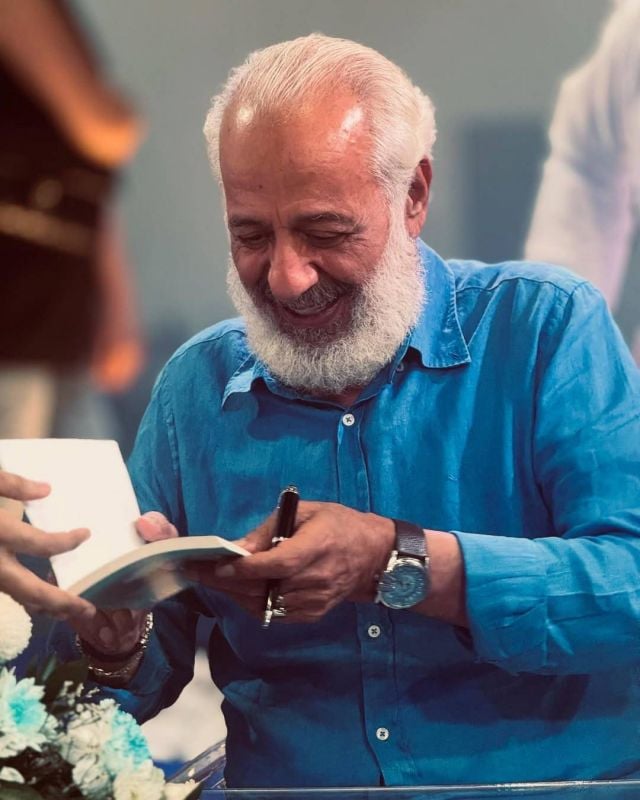 الجمهور يتفاعل مع صور أيمن زيدان وحفيده الوسيم