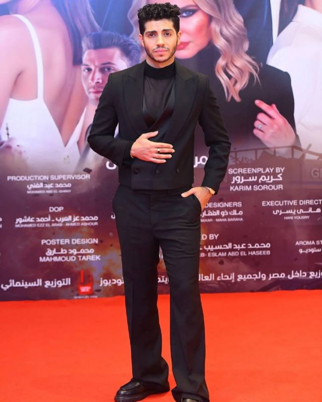 مينا مسعود يوثّق زيارته لأحمد السقا... والأخير يردّ