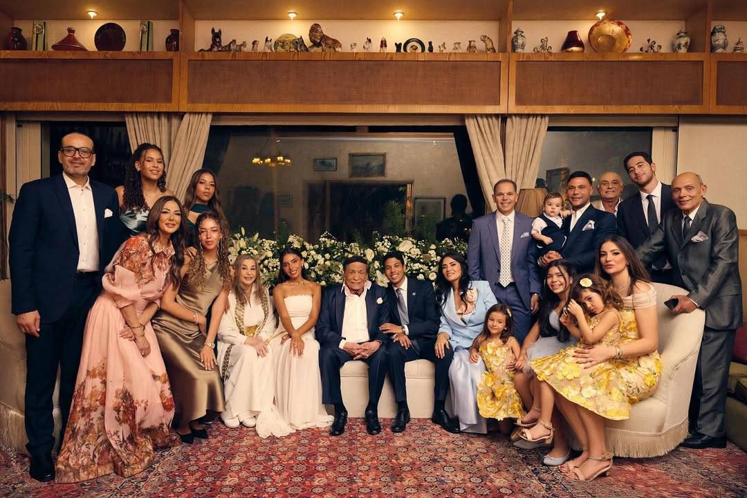 صورة نادرة لزوجة عادل إمام مع هذه النجمة (صور)