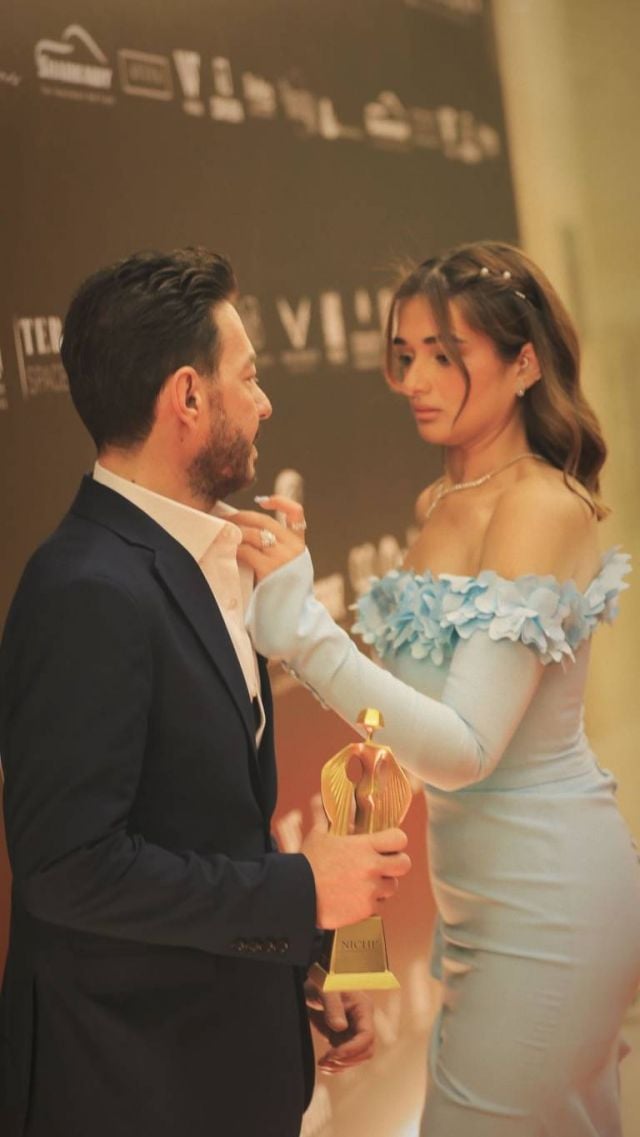 ملك أحمد زاهر مع والدها